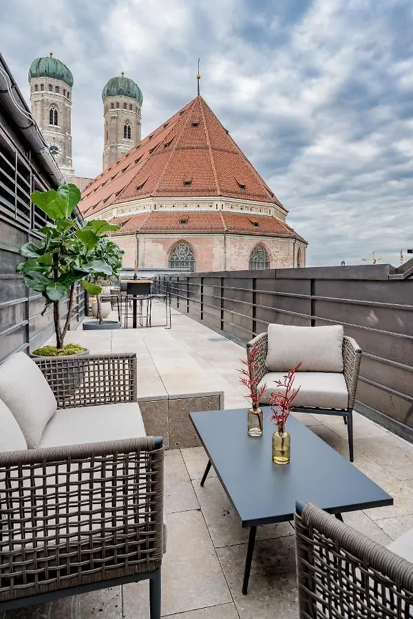 *****  Do & Co Hotel Muenchen Almanya