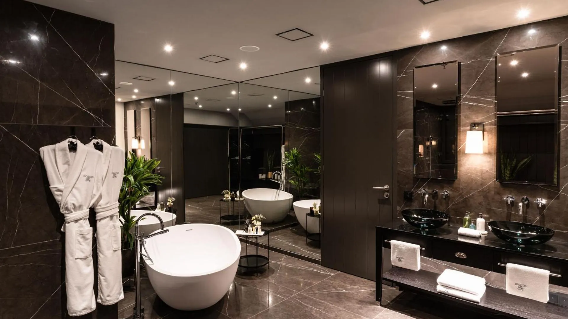 DO&CO Hotel München